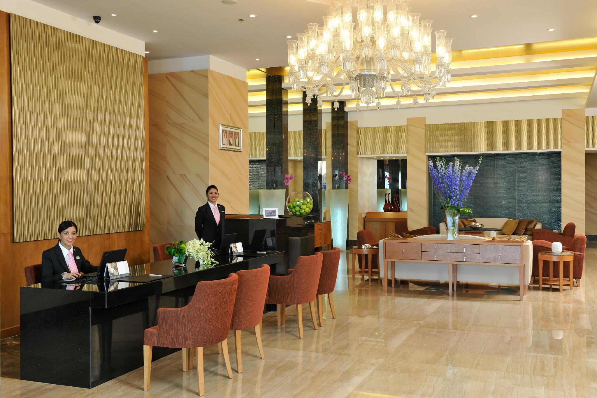 Fraser Suites Seef Bahrain Manamah Buitenkant foto The lobby of the hotel