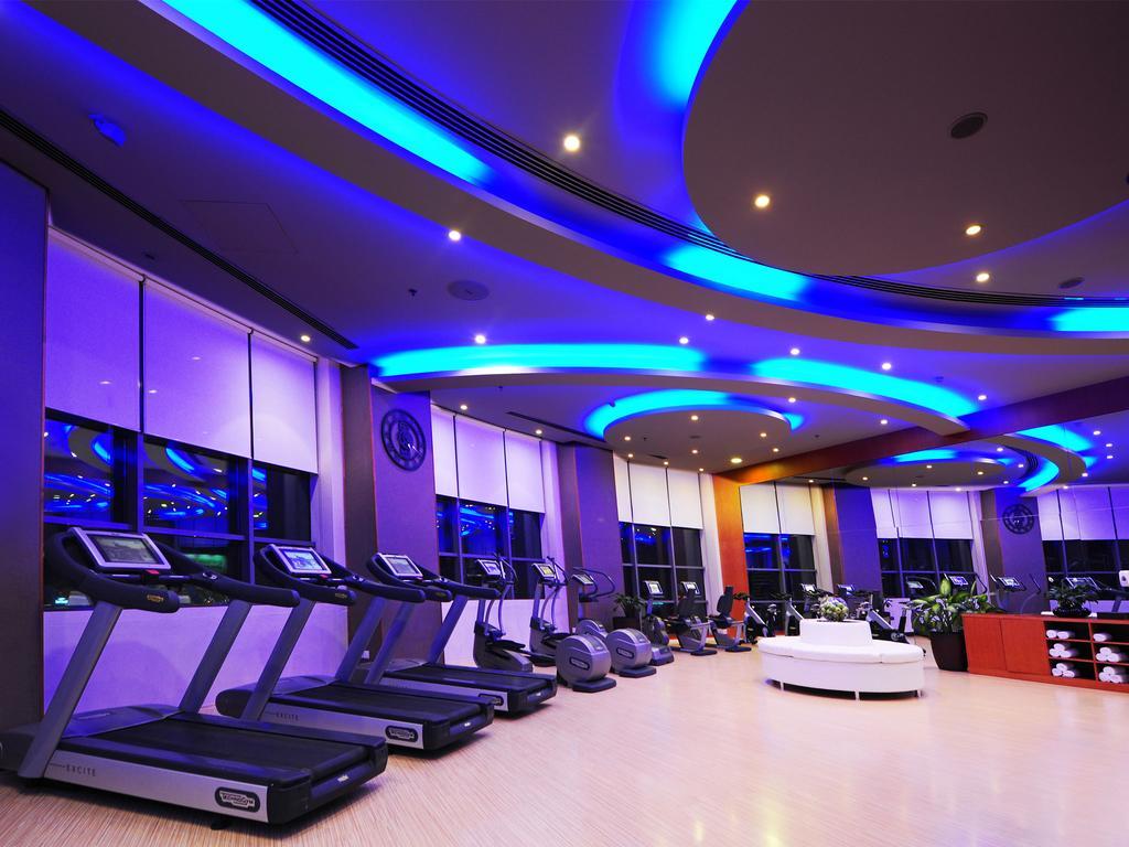 Fraser Suites Seef Bahrain Manamah Buitenkant foto The gym at the hotel