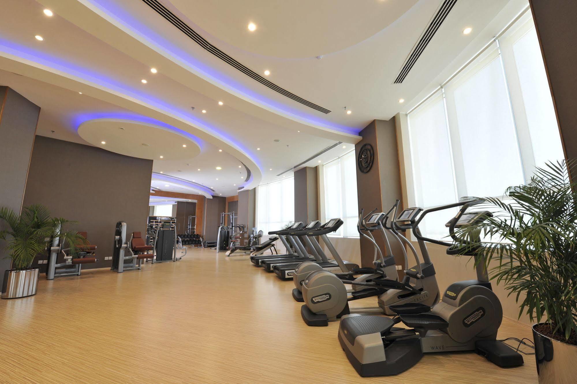 Fraser Suites Seef Bahrain Manamah Faciliteiten foto The gym at the hotel