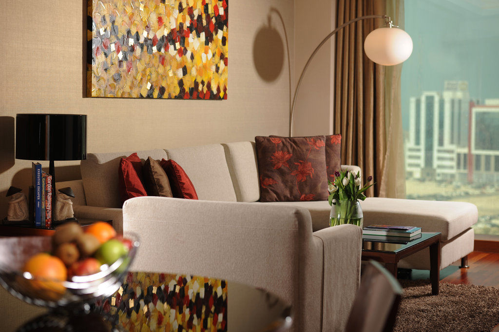 Fraser Suites Seef Bahrain Manamah Buitenkant foto A living room