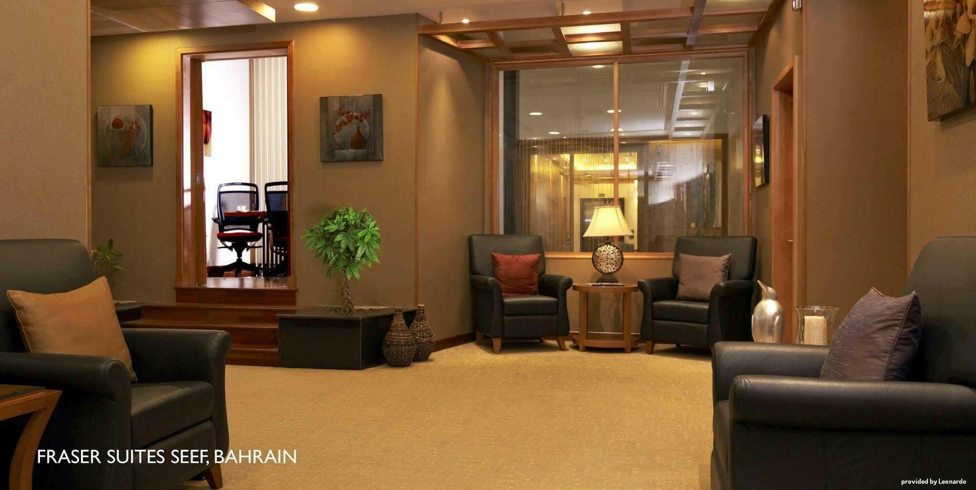 Fraser Suites Seef Bahrain Manamah Buitenkant foto The lounge at Manama International Airport